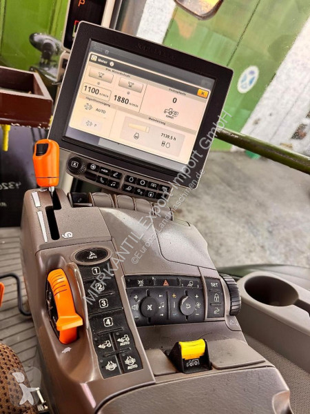 Lantbrukstraktor John Deere 8320 R