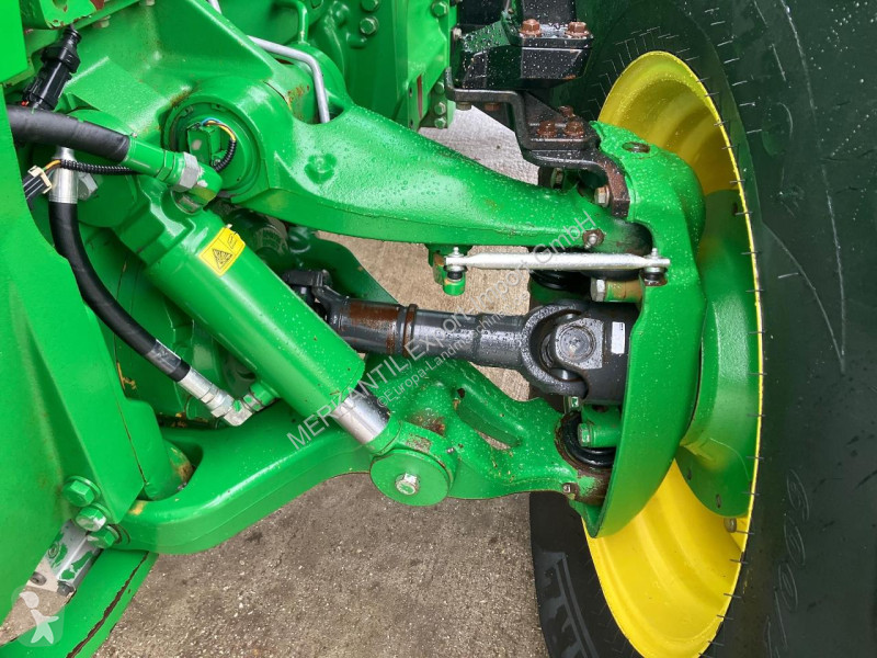 Lantbrukstraktor John Deere 8335R *Powr Shift*
