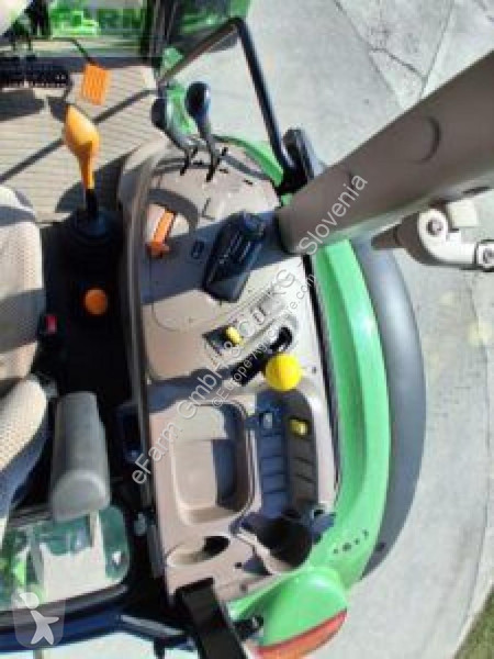 Lantbrukstraktor John Deere 6110M