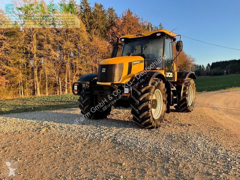 Lantbrukstraktor JCB  fastrac 3200