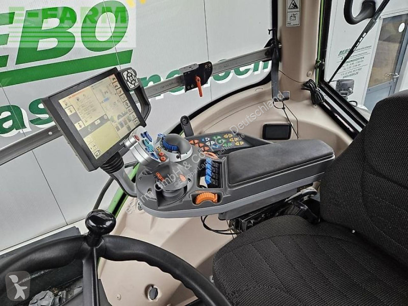 Landbrugstraktor Fendt  824 vario profi plus
