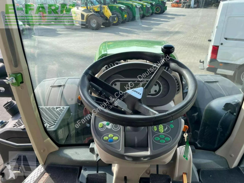Landbrugstraktor Fendt  828 vario profiplus