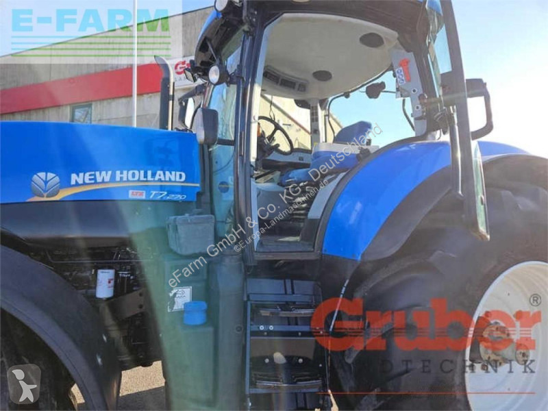 Landbrugstraktor New Holland  t 7.270 ac