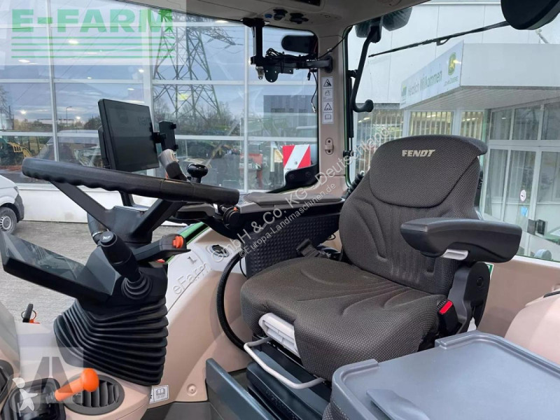 Landbrugstraktor Fendt  724 vario mit frontlader