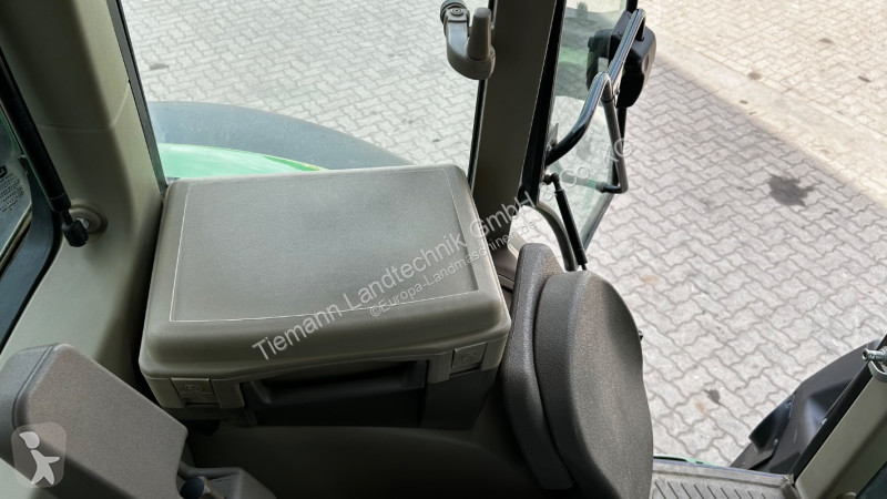 Lantbrukstraktor John Deere 619