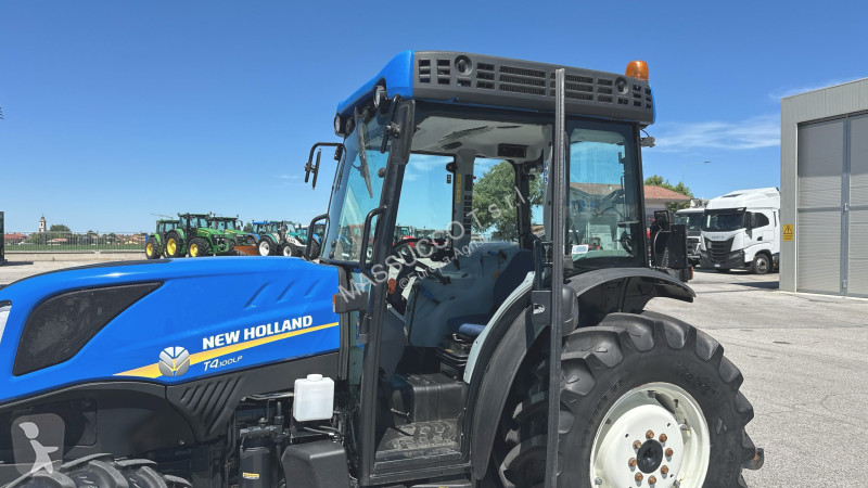 Lantbrukstraktor New Holland T4.100LP 4X4