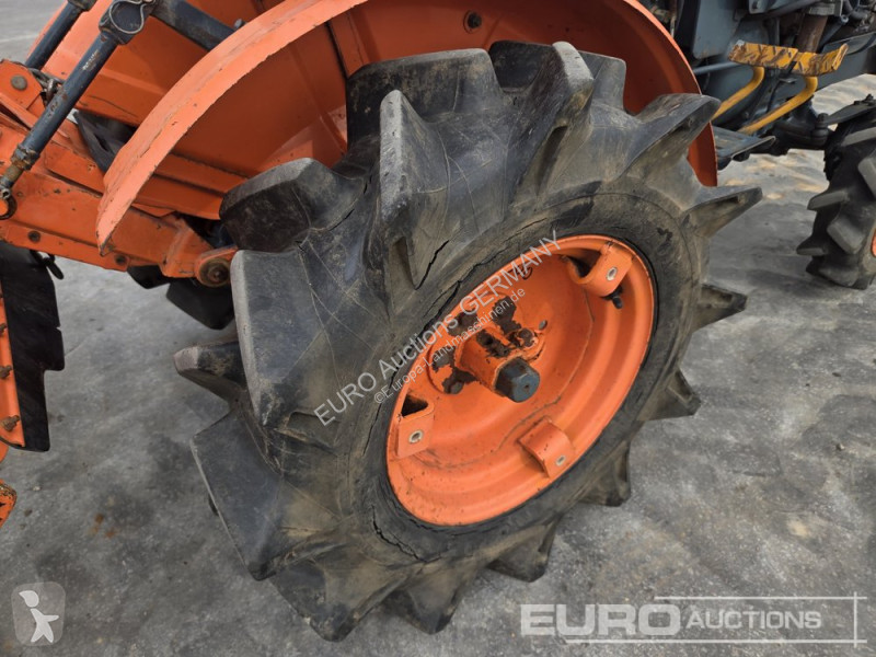 Tractor Kubota B5000