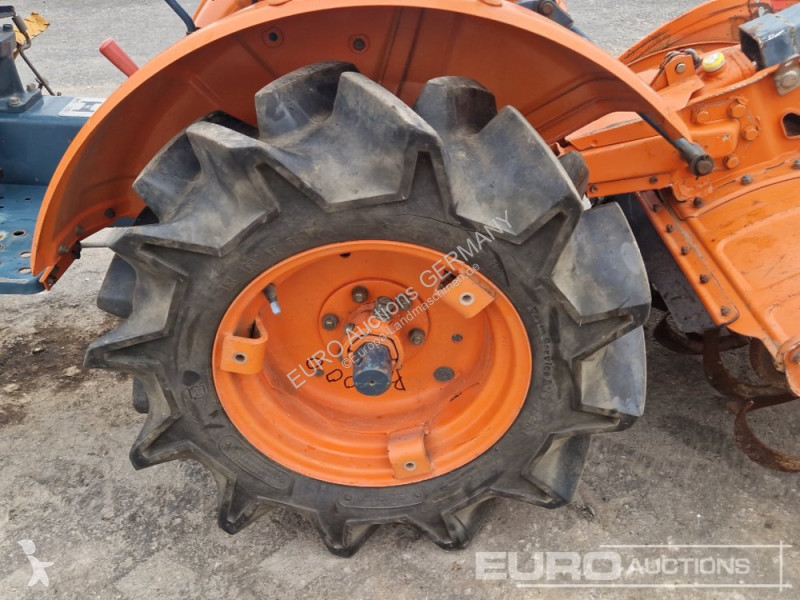 Трактор Kubota B5001