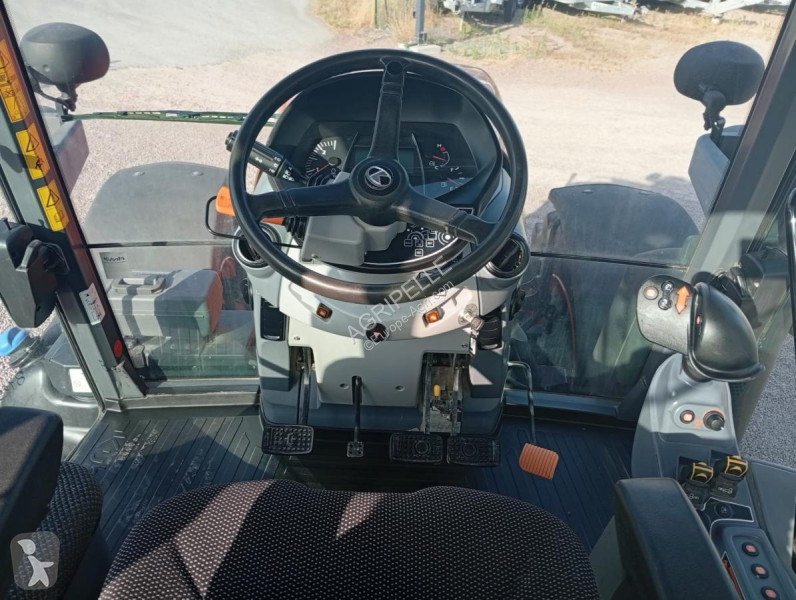 Lantbrukstraktor Kubota  M7133