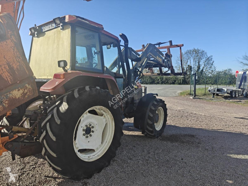 New Holland  TS90 tractor
