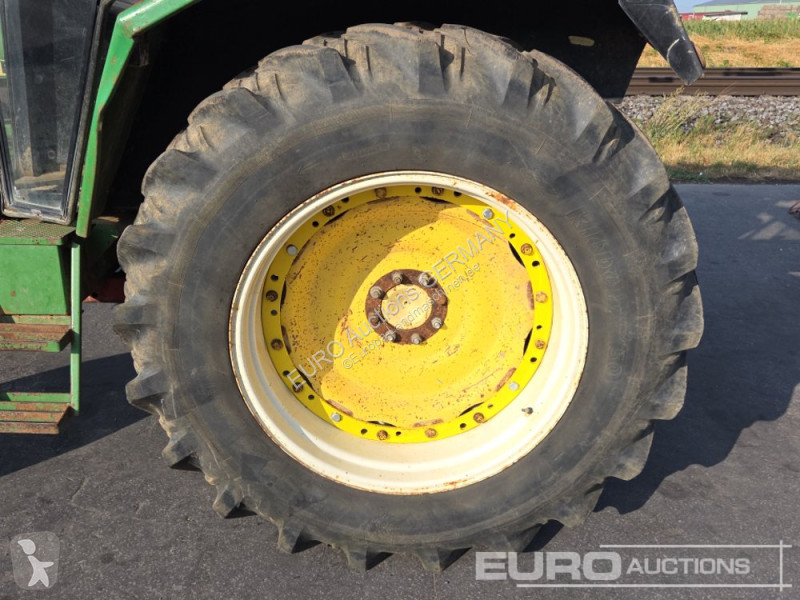 Lantbrukstraktor John Deere 2130