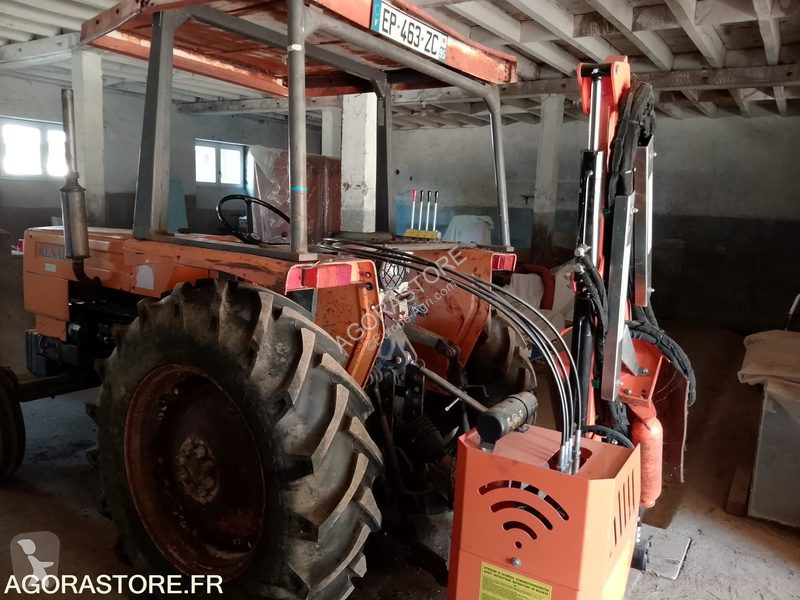 Lantbrukstraktor Renault R7431