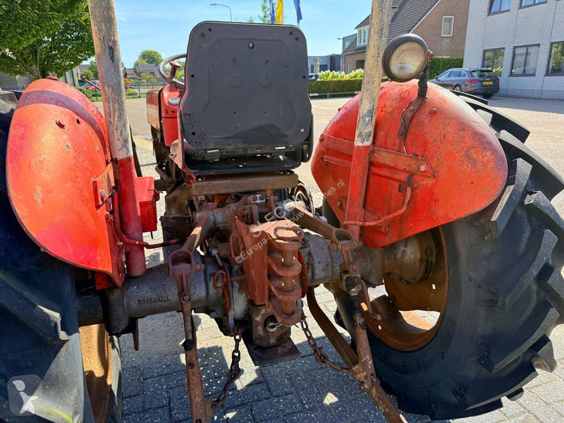 Landbrugstraktor Massey Ferguson 130 Tractor