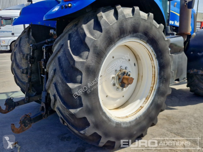Tracteur agricole New Holland T8050