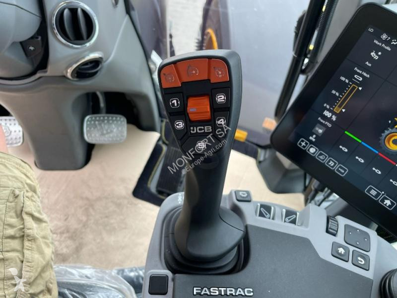 Tracteur agricole JCB  Fastrac 6300