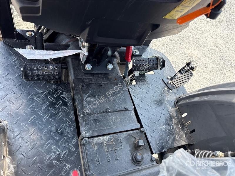 Сільськогосподарський трактор  TT604 4WD...