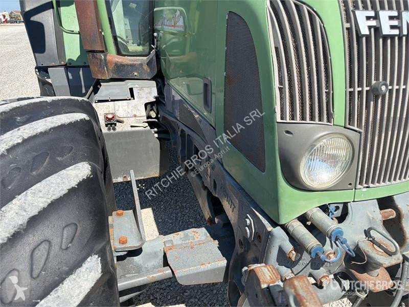 Сільськогосподарський трактор Fendt 716 Vario