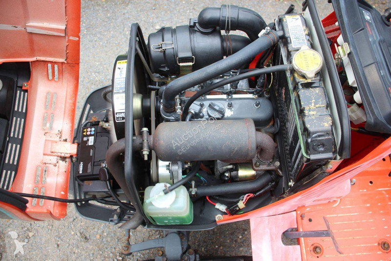 Сільськогосподарський трактор Kubota B52