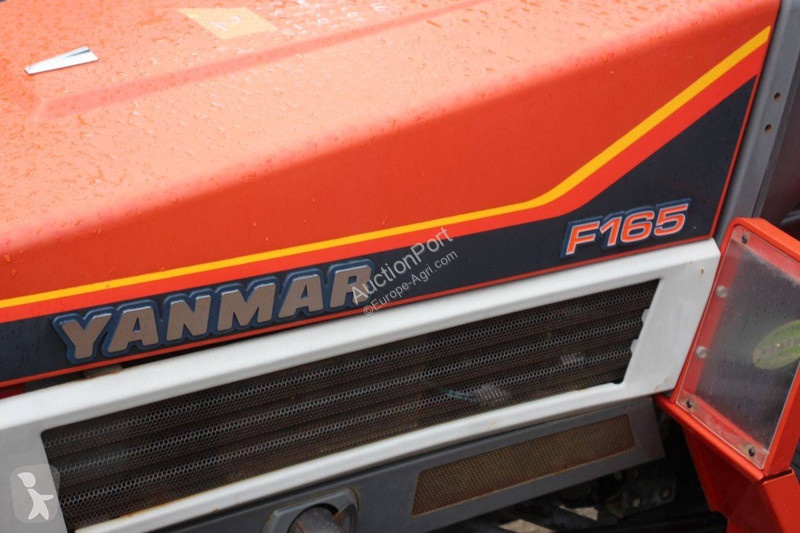 Сільськогосподарський трактор Yanmar F165D