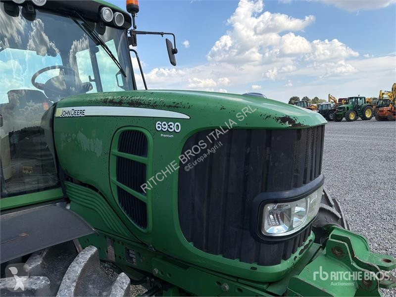 Tractor John Deere 6930 4WD Tractor