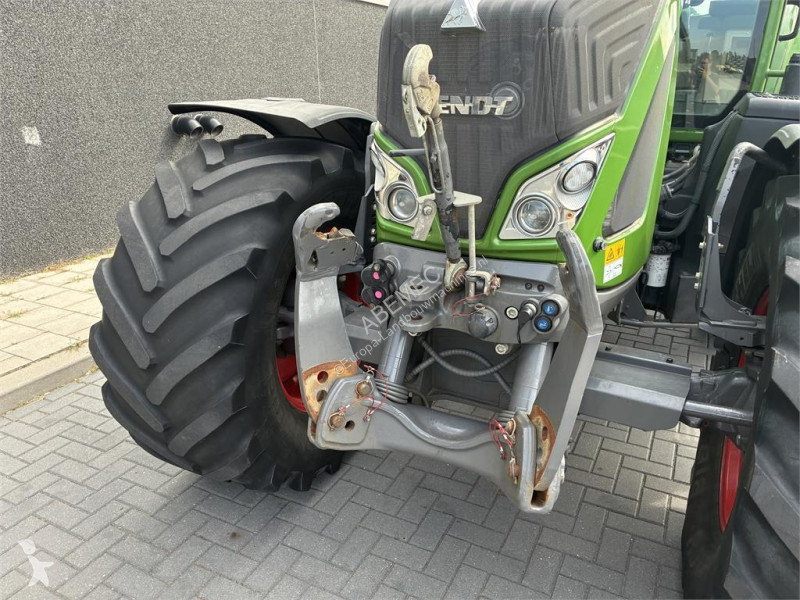 Сільськогосподарський трактор Fendt 724...