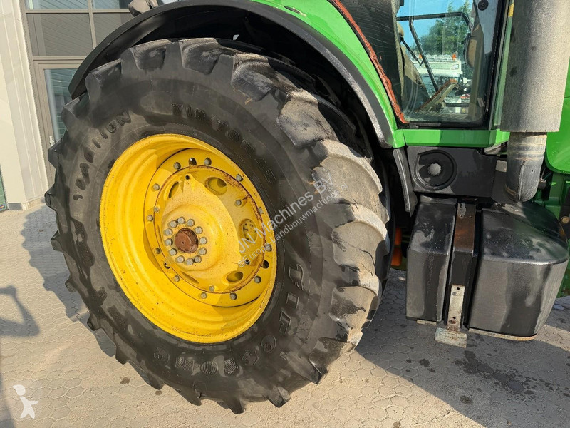 Tractor John Deere 8230 PowerShift - NO TLS