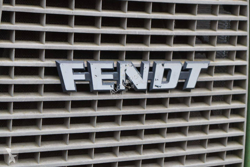 Tractor agrícola Fendt Favorit 824