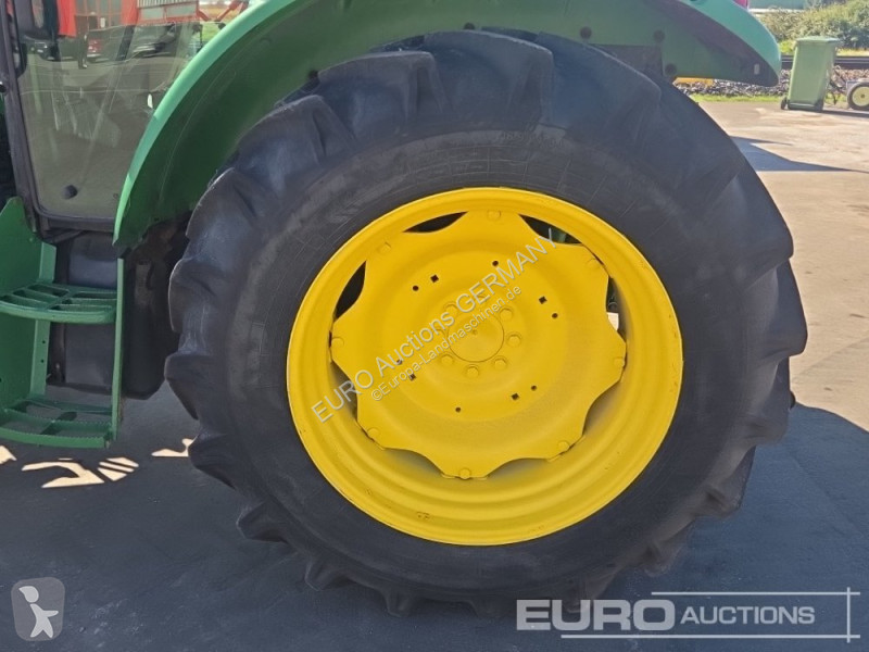Tractor John Deere 5820