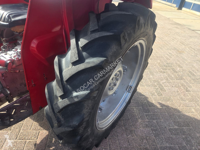 Tracteur agricole Massey Ferguson 135 135