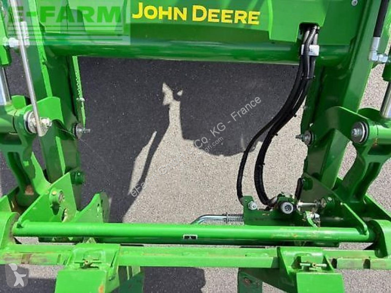 Tracteur agricole John Deere  5105m