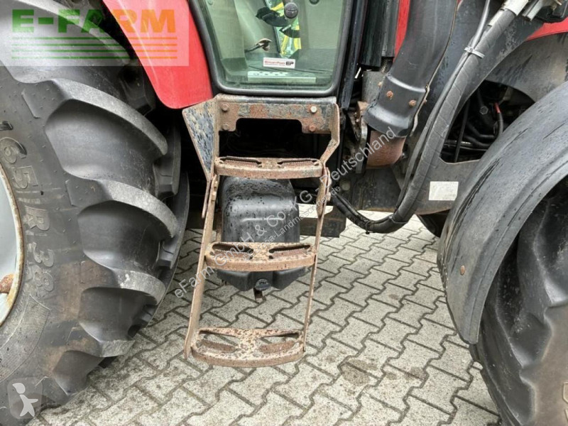 Tractor Case  farmall 105 u