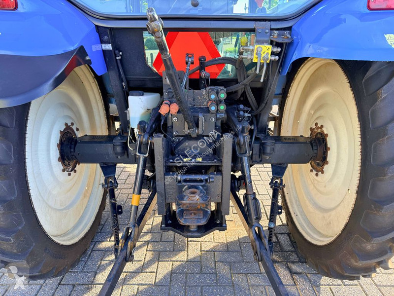 Tracteur agricole New Holland T5050 Cab Shuttle