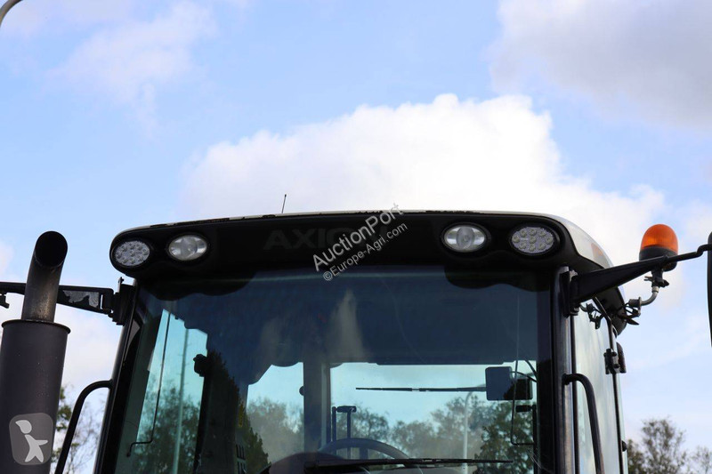 Zemědělský traktor Claas Axion 810