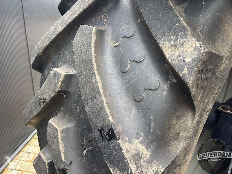 Zemědělský traktor Case Maxxum MX 135