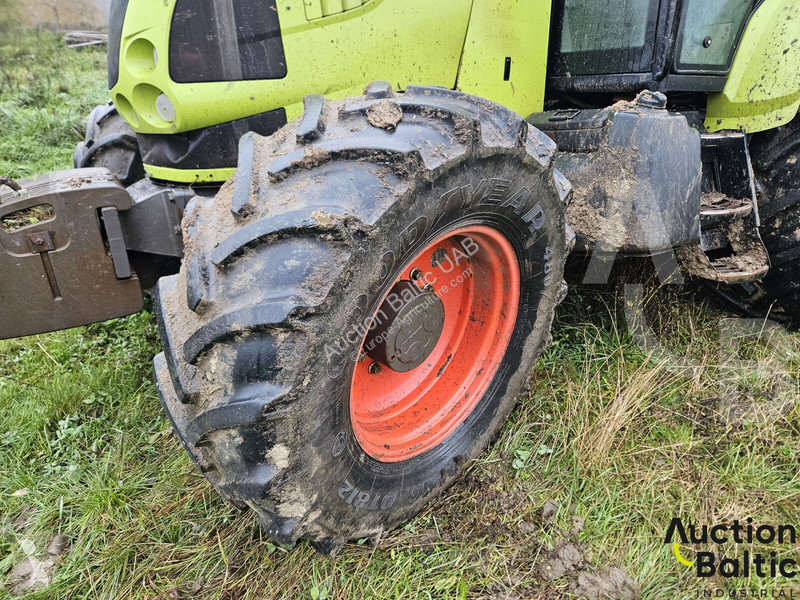 Tractor Claas Arion 640