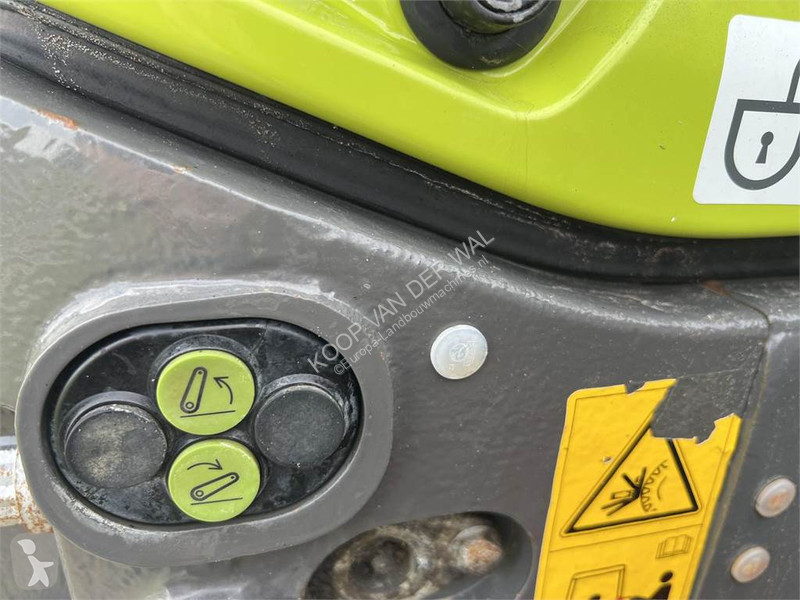 Tractor agrícola Claas Axion 830