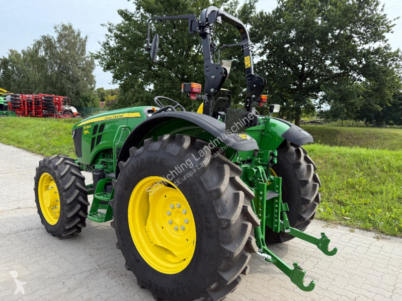 Tractor agrícola John Deere 5058E ohne Kabine