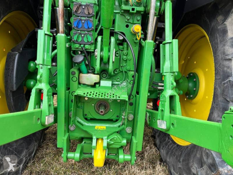 Tractor agrícola John Deere 6120R