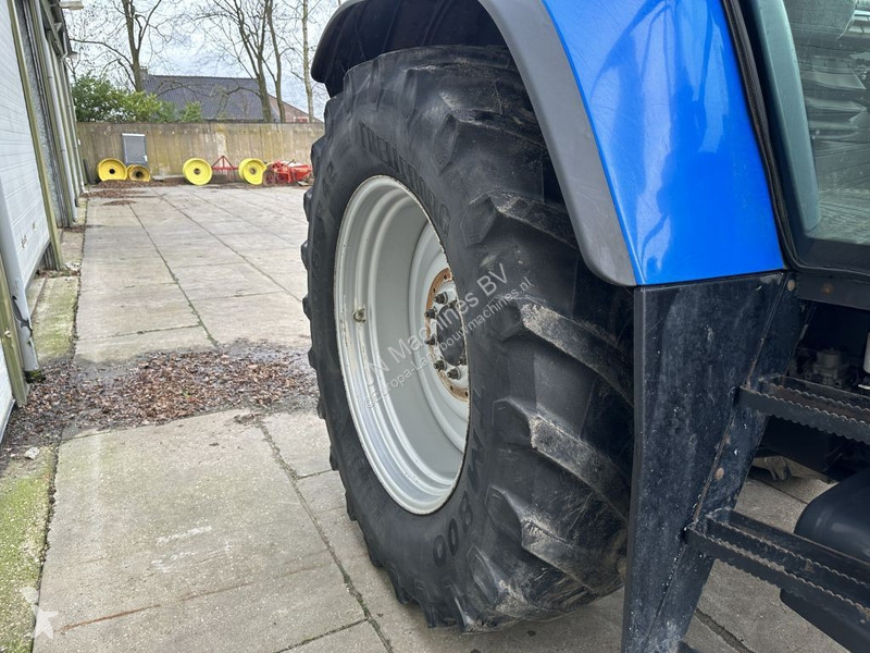 Tracteur agricole New Holland TVT 195 Dutch...