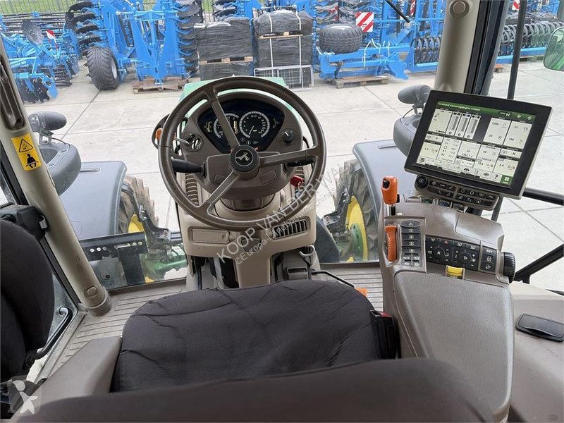 Lantbrukstraktor John Deere 6130R Premium AP 50K