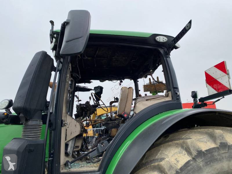 Tractor John Deere 6250 R / AutoPower endommagé