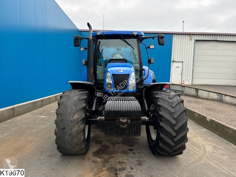 Tracteur agricole New Holland T6080