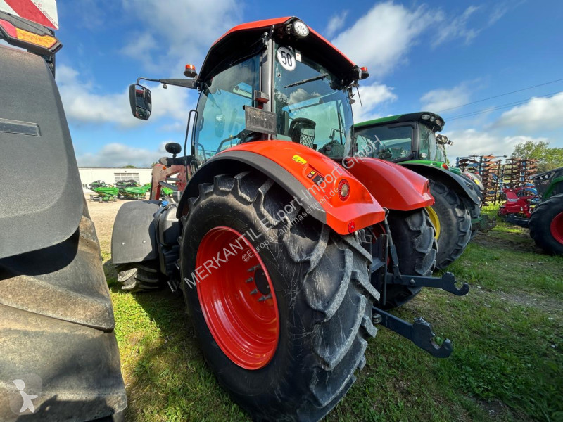 جرار زراعي Kubota  M 7133