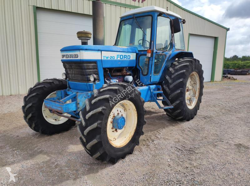 Tractor Ford  TW20