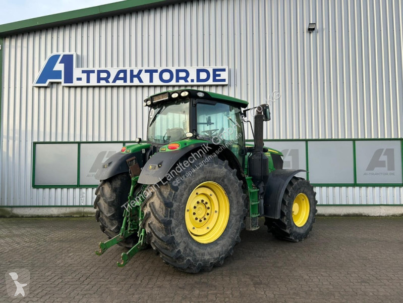Tractor agrícola John Deere 6215R