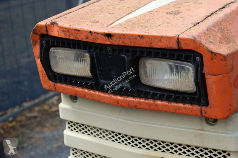 Tractor agrícola Kubota ZB1600
