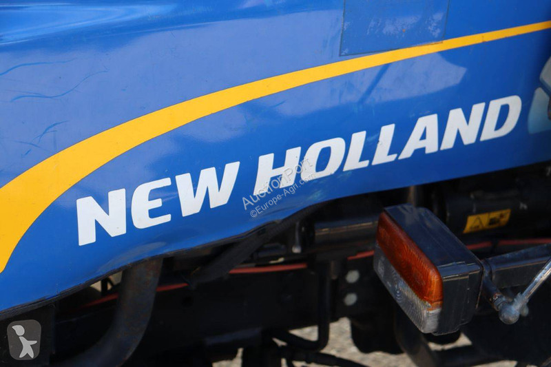 Tracteur agricole New Holland BOOMER