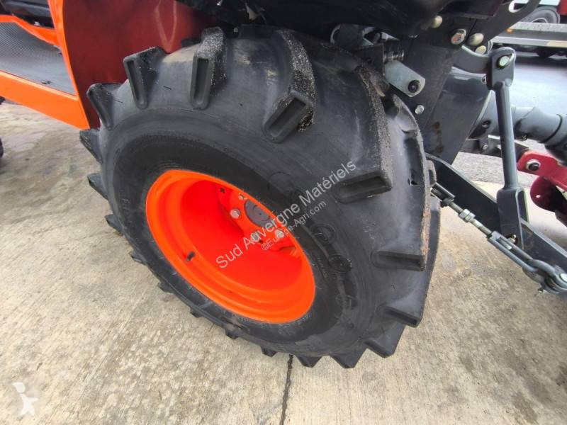 Kubota BX 231 + Chargeur Kubota et Enfouisseur...