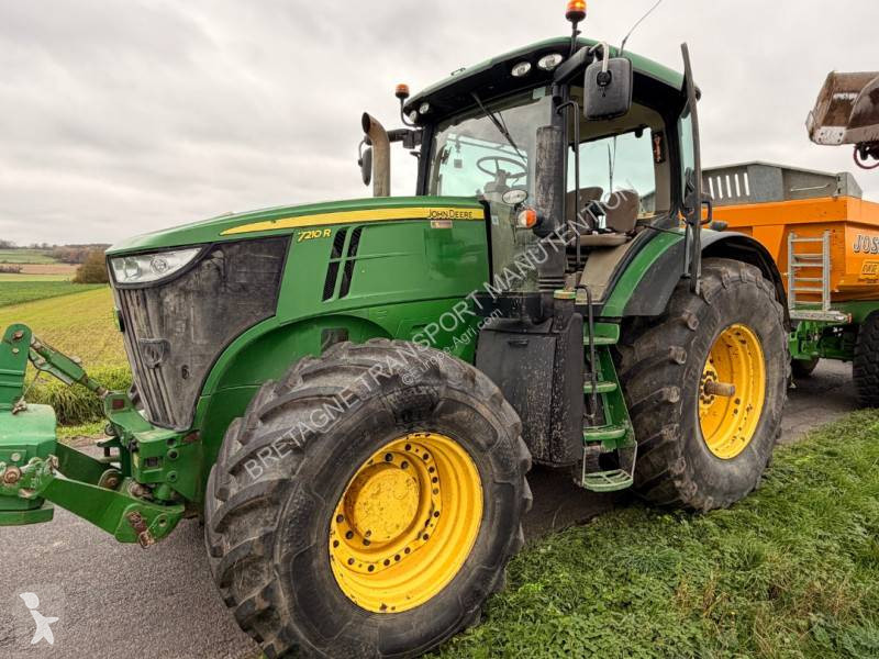 Lantbrukstraktor John Deere 7210R