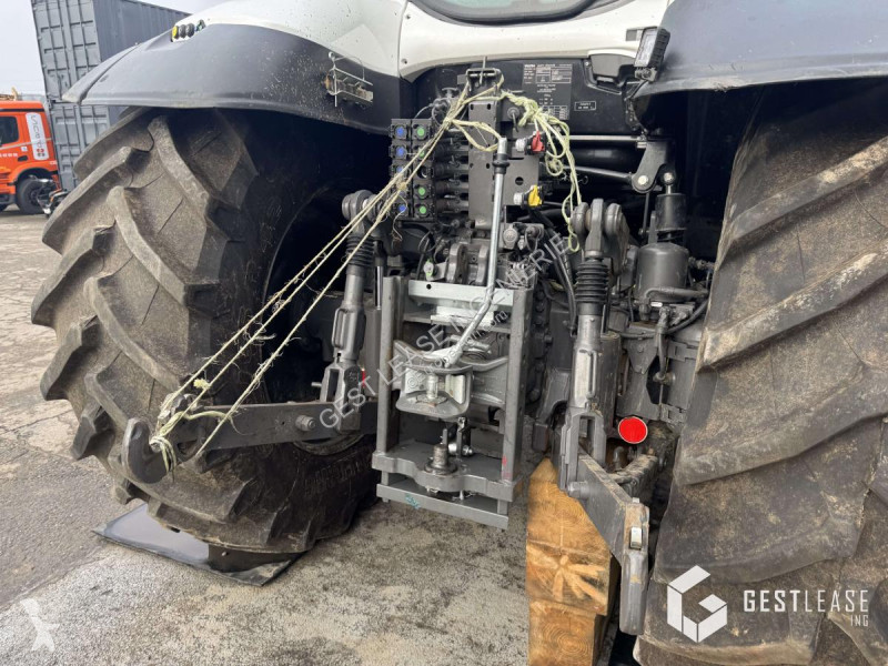 Tractor agrícola Valtra  T215 VERSU